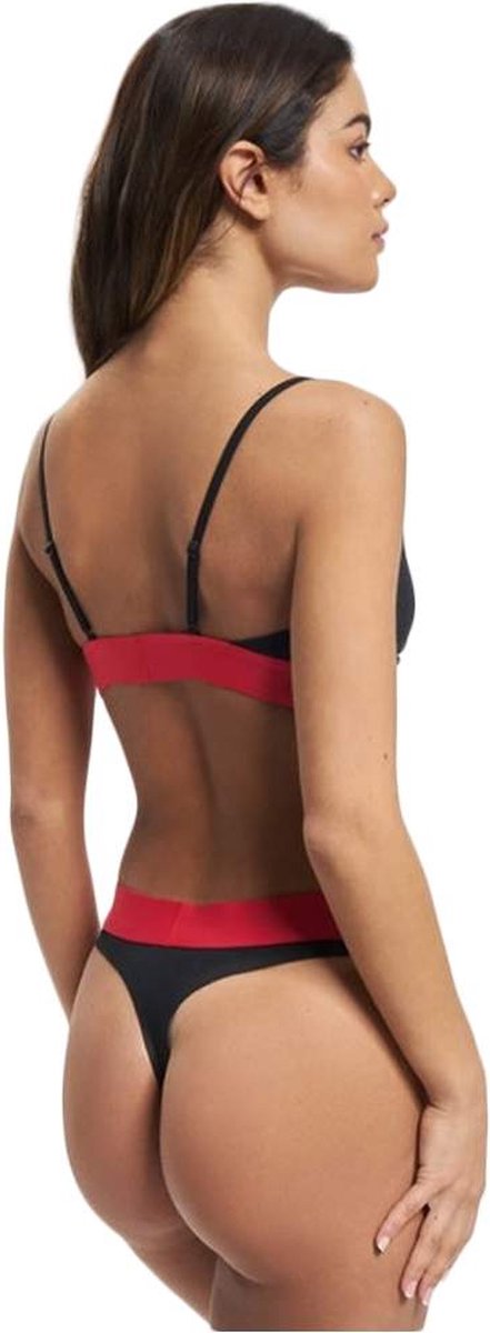 Calvin Klein sada -podprsenka a tangáč